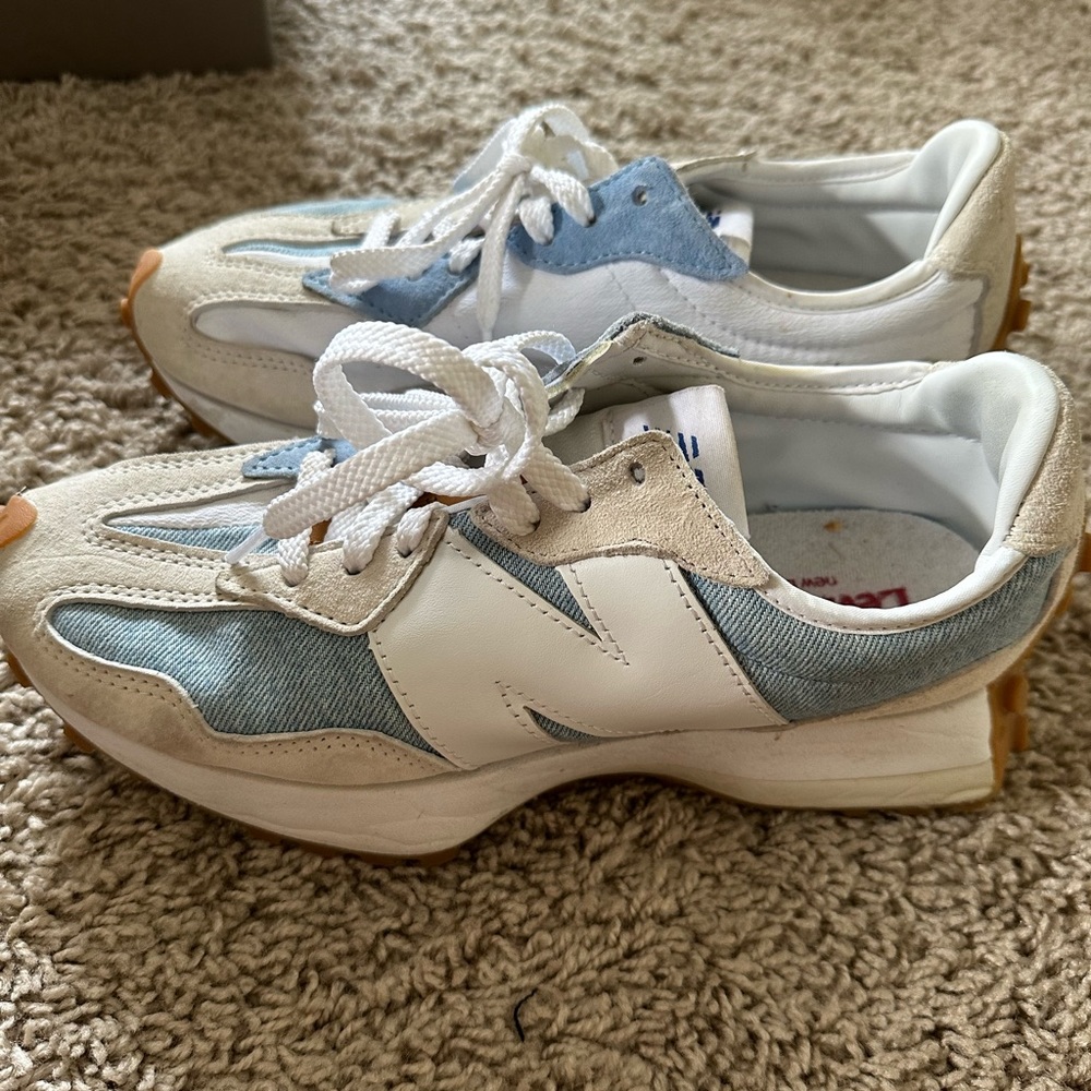 New Balance x Levi’s  327